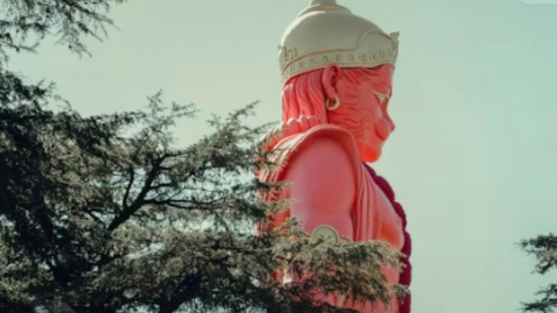 Hanuman statue at Jakhoo Temple in Shimla